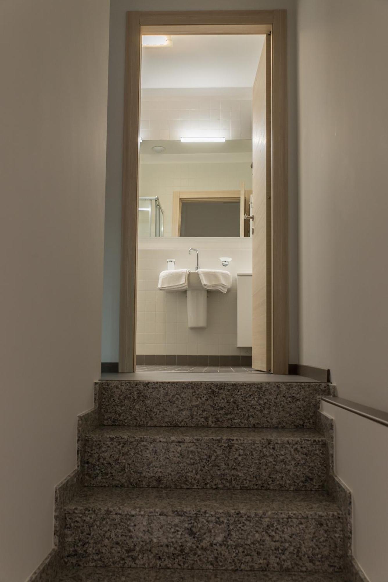 Residenza Luigina Apartment Varenna Bilik gambar