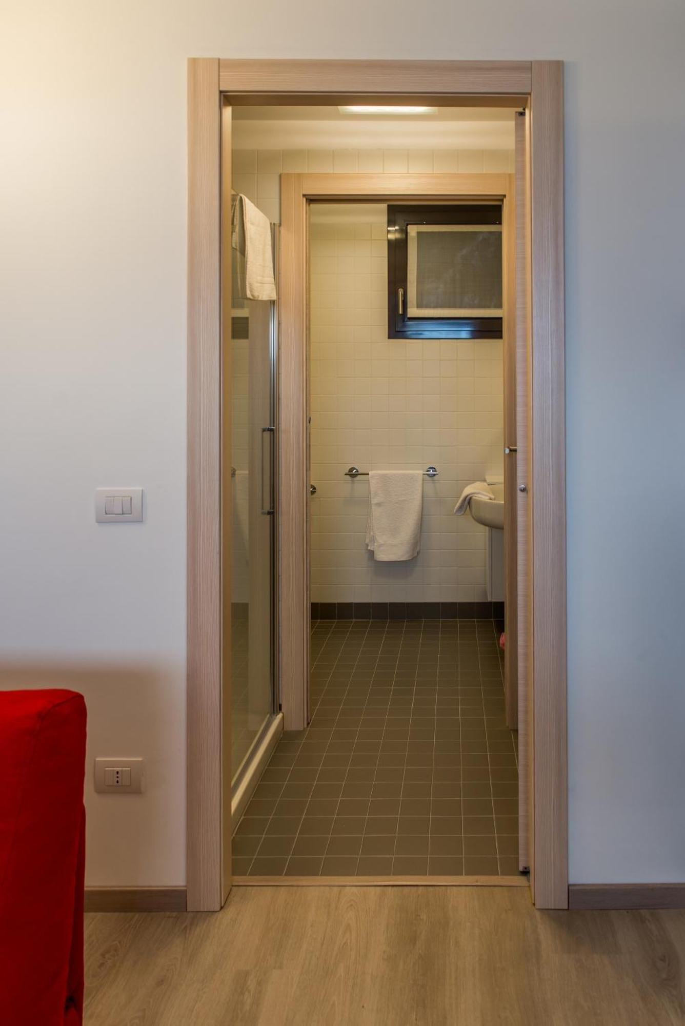 Residenza Luigina Apartment Varenna Bilik gambar
