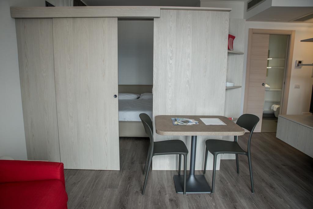 Residenza Luigina Apartment Varenna Bilik gambar