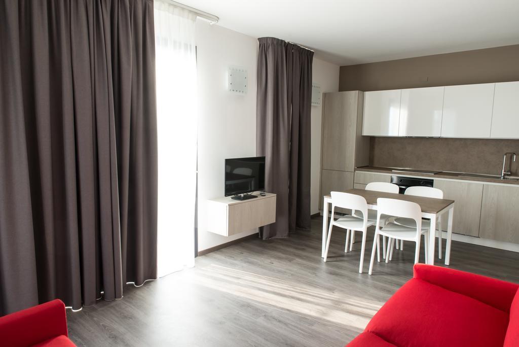 Residenza Luigina Apartment Varenna Bilik gambar