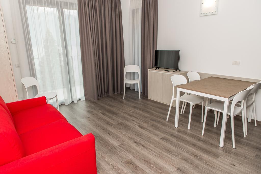 Residenza Luigina Apartment Varenna Bilik gambar